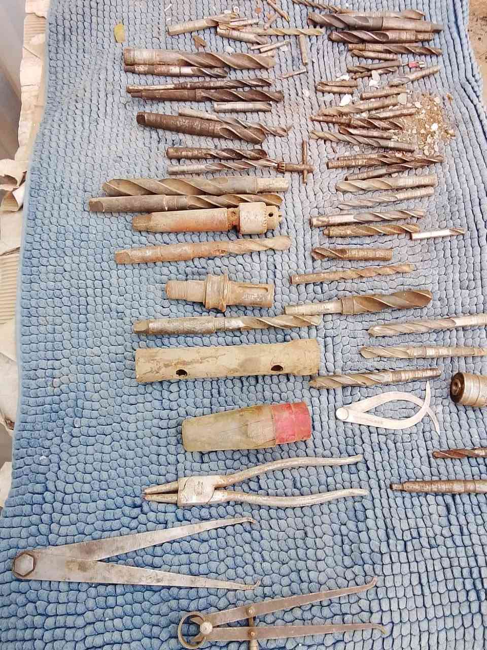 عدد مال محل قديمات للبيع كل مجموعه بسعرها


**إذا كنت صاحب هذا الإعلان وتريد حذفه لأي سبب، رجاءا أرسل رسالة إلى الدعم الفني**