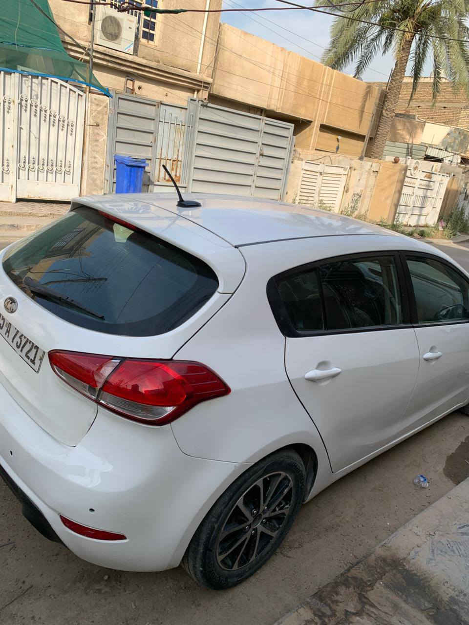 كيا فورتي 17 للبيع وارد امريكي حادثها بامريكا جاملغ خلفي  بل عراق جاملغ امامي السيارة مصبوغة حزام اثر جراد مكينة الفين جي تي رقم دولي بسمي السعر 90,اوبيها مجال كلش قليل حك الجية مكاني البياع الاتصال على الرقم 
***********
