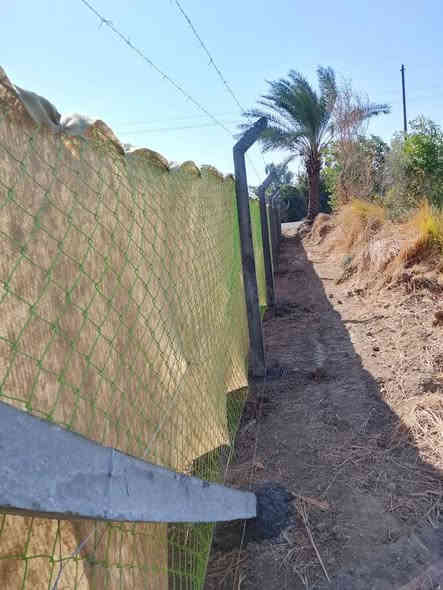 دونم طابو زراعي ٢٥ شاطيه للبيع على طريق موفقيه حي الشارع السياحي  للأستفسار 
***********
‏‪***********‬‏
