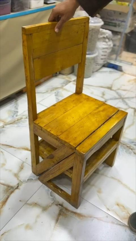 السلام عليكم من رخصة الادمن اليوم وفرتلكم نجارة العارظي كرسي السلم بأنسب الأسعار ثلاث درجات ب(60)والأربع درجات ب(80) والتوصيل مجاني والقياسات حسب طلبك ضمن الحد الأقصى اي ستفسار خاص او علا الواتساب ***********
