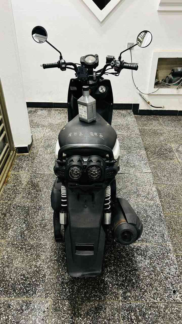 يا الله
السلام عليكم 
 دراجة سكنس جبلي موديل 2015 لون ابيض محرك 150 سيسي دراجة تزويد خارجي خفيف 1.يدات ابريك 2.منكاش أبريك خلفي 3. افلنجة وردة  اوراق موجودة منفيس ملون  +منفيس عادي  دراجة رمبه 
لايك عالي ناصي بكلايت خلفي خلية
اشاير خلية  امامي +خلفي لون ابيض 
محرك كفالة  جيب وياك فيتر وفحص كهربائيات كلشي شغال حتة طوافة مكان بغداد  بياع 
رقم تليفون *********** 
 سعر مليون 250
