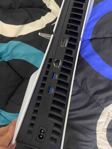 بلي 5 سلم اوربي واحد تيرا جوستكين 
مستخدم شهرين كامل ملحقاته الاصليه
نضيف مكفول من كلشي شرط الفحص
مع العاب بلجهاز تحتاج اشتراك بلاس 
السعر 575 الف وبي مجال قليل كلش 
بصره قضاء المدينه توصيل داخل البصره
للتواصل *********** اتصال وواتساب
