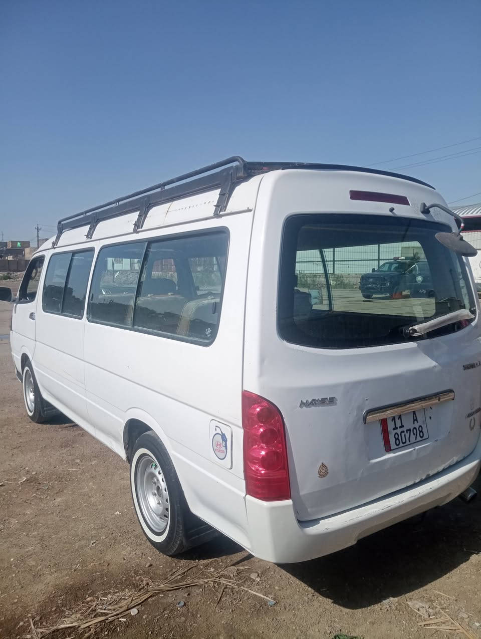 جمبي فحل عكيليه 12مكينه جبيره بيهاصبغ مكان الشعلات وباب السائق وبيها ضربه باب السلايت مسمكره فقط رقم نكليزي سنويه لا 30
السعر 70وبيها مجال للشراي ***********
بيه وات ساب
