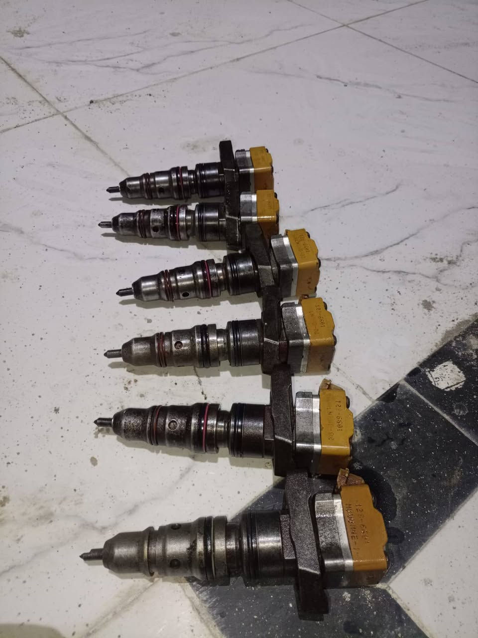 السلام عليكم للبيع انجكترات شغاله مكان البصره القرنه رقم الهاتف ***********
