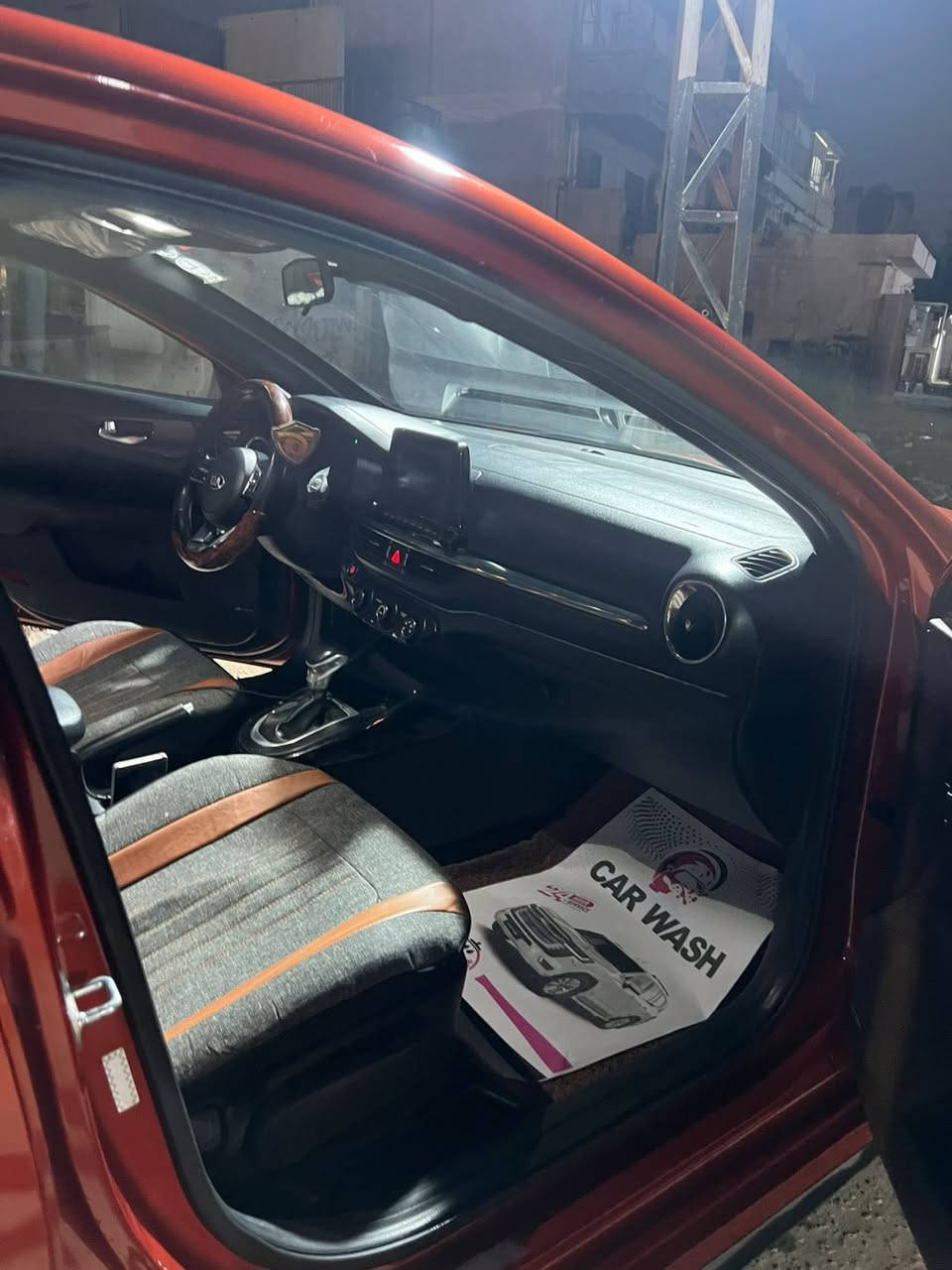 فورتي موديل ٢٠٢٠ ماشيه 104 ميل محرك 2000 دوش جيتي لاين فول مواصفات تبديل قطعتين نفس الون وربع البنيد صبغ السعر 132 بي مجال قليل  

‭٠٧٨٣ ٥٧٧ ٥٤١٩‬
*********** واتساب
