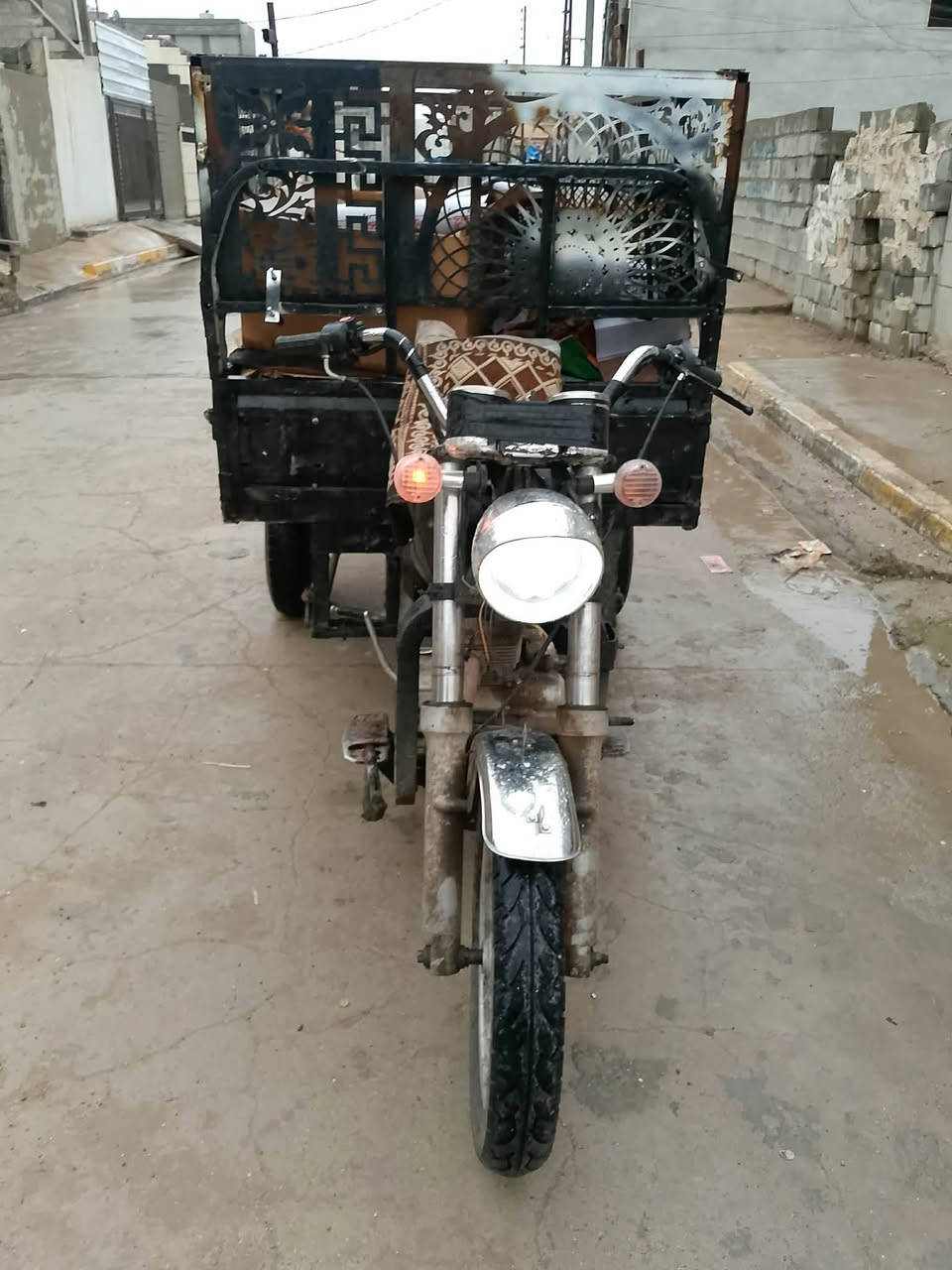 ستوته مال شقل كل عيب ما بيهه نص هندر تشتقل كهربيت كلهه شقاله فقط تريد باتري موديل ١٦محرك ٢١ ستوته خير من الله سعر ٥٥٠بيهه مجال اني مكلف  ***********
