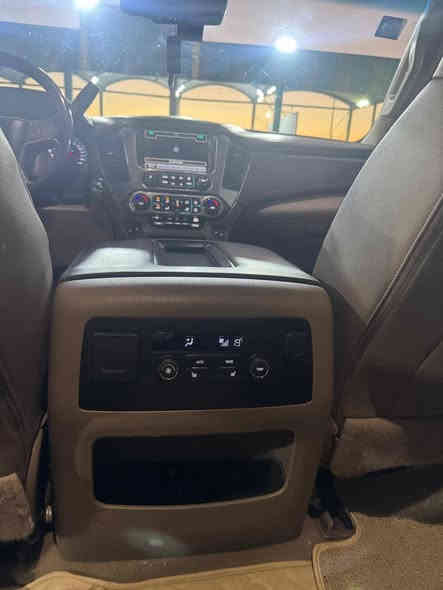 *شوفرليه تاهو  Lt Texas edition
*موديل ٢٠١٩
*رقم بغداد 
*عداد المسافة ١٢٠ الف
*حجم المحرك ٥٣٠٠
*عدد الاسطوانات 8سلندر
*رادار امامي وخلفي وجانبي 
*مانع انزلاق
*كشن# منفصل vib
*كشن هزاز
*كشن كهرباء وتدفئة
*جلد 
*الاضاءة ليد +زنون
تشغيل عن بعد 
جنطة كهرباء
خمس بصمات
رادرات نقطه عمياء
قاصة 
كشن السايق هزاز +ميموري 
لايت زينون  
مخارج اواكس مع مخرج كهرباء ٢٢٠ فولت
حركة الستيرن كهرباء
السعر 35000 دولار
للتواصل الاتصال بالرقم ***********
