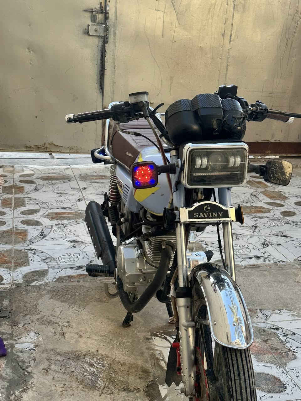 للبيع موديل ٢٣مفتوح مره وحده الدراجه نفس ما واضحه بلصور شويه بس نواقص بسيطه شغال كلشي ما بي  سعره ٥٥٠ الشراي يتصل ***********
