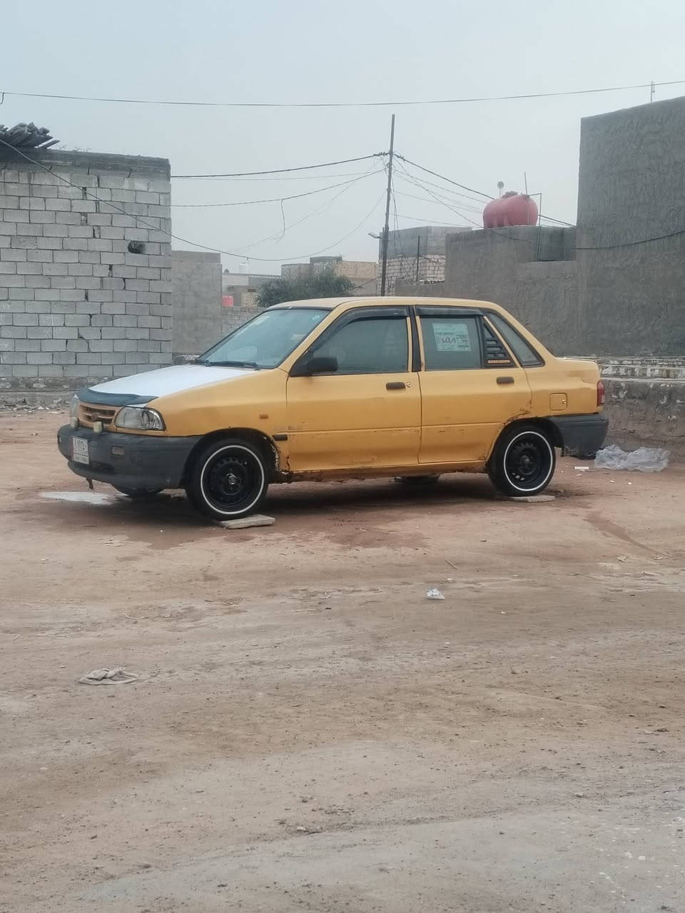 سلام عليكم 2009 لل بيع مصفره هيه وغرامات مكينه قبل شهر شادلهه كير كفاله تايرات امامي جدد راعيهه موجود مكان نجف شارع المطار القديم راعيهه يريد مداور اواجهك ويا *********** السعر 16وبيهه مجال بصيط
