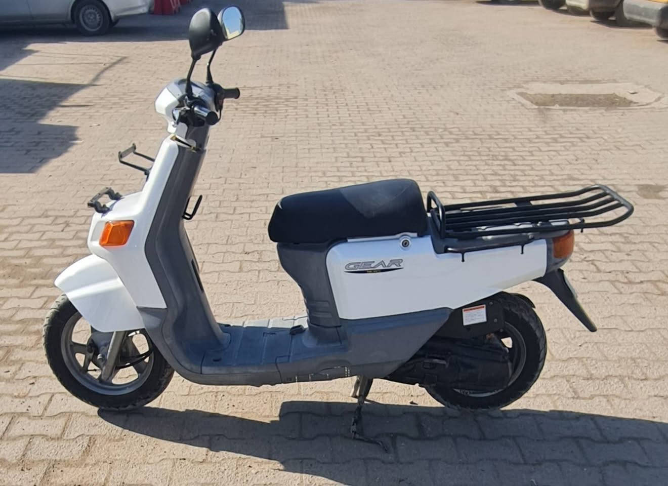 سلام عليكم دراجه بيكم فحل مال رمبه صار شهرين من نازله دراجه نضافه ١٠٠ بل ١٠٠ محرك ناعم اخرس برغي ممفتوح جيب فيتر يفحصلك بيه أوراقه كامله شلعه ومعدل فول سلف وهندر اشاير عالي وناصي كيج بانزين شغال  قفل ستيرن دراجه كله شغاله السعر ٤٥٠ مكاني مدينه الصدر الشراي يتصل ***********
