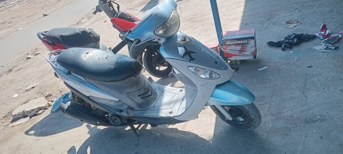 إسلام عليكم دراجه ماكس منغولي مكينه ناعمه سلف وهندر نكره كلشي بيه شغال السعر 450وبيه مجال عنوان الكماليه حي زهراء الاتصال او مراسله ***********
