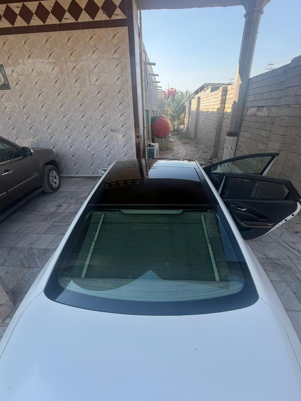 سلام عليكم
ازيرا 2014 للبيع بدون مرارس
وارد خليجي 
رقم بصره تحويل ثاني يوم
كفاله عامه ماعدى البنيد تبديل اثر دخطه بسيطه
سياره فول مواصفات vib
بنو راما 
حساس امامي خلفي
شاشه +كامره خلفيه 
تدفه بالكشنات 
تبريد كشنات 
كشنات كهربائيه وضعيات قياده
محركه v6
السعر 120رورقه بيه مجال بصيط
عنوان /بصره قضاء الصادق
***********
