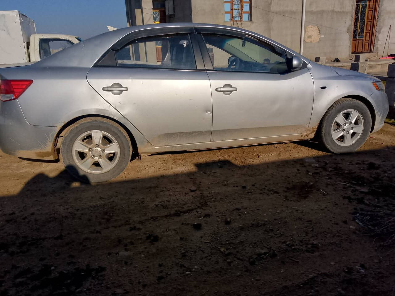 السلام عليكم 
للبيع فقط كيا سيراتو ادوات كص بدون رقم موديل 11 محرك 16 جاهزه مابيها نقص السعر 42 وبيها مجال مكان العلم ‏‪***********‬‏
