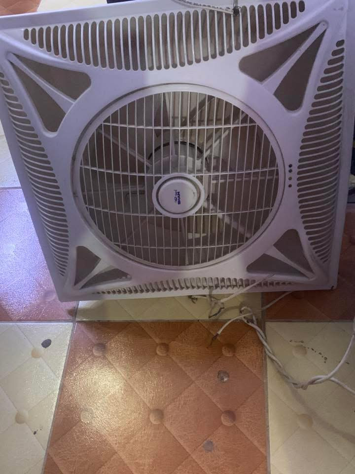 كرسي اكرلك ب٤٠ وبنكة سقف ثانوي ٣ سرعات اي ضرر مابيهه ب٥٠ بغداد صليخ


**إذا كنت صاحب هذا الإعلان وتريد حذفه لأي سبب، رجاءا أرسل رسالة إلى الدعم الفني**