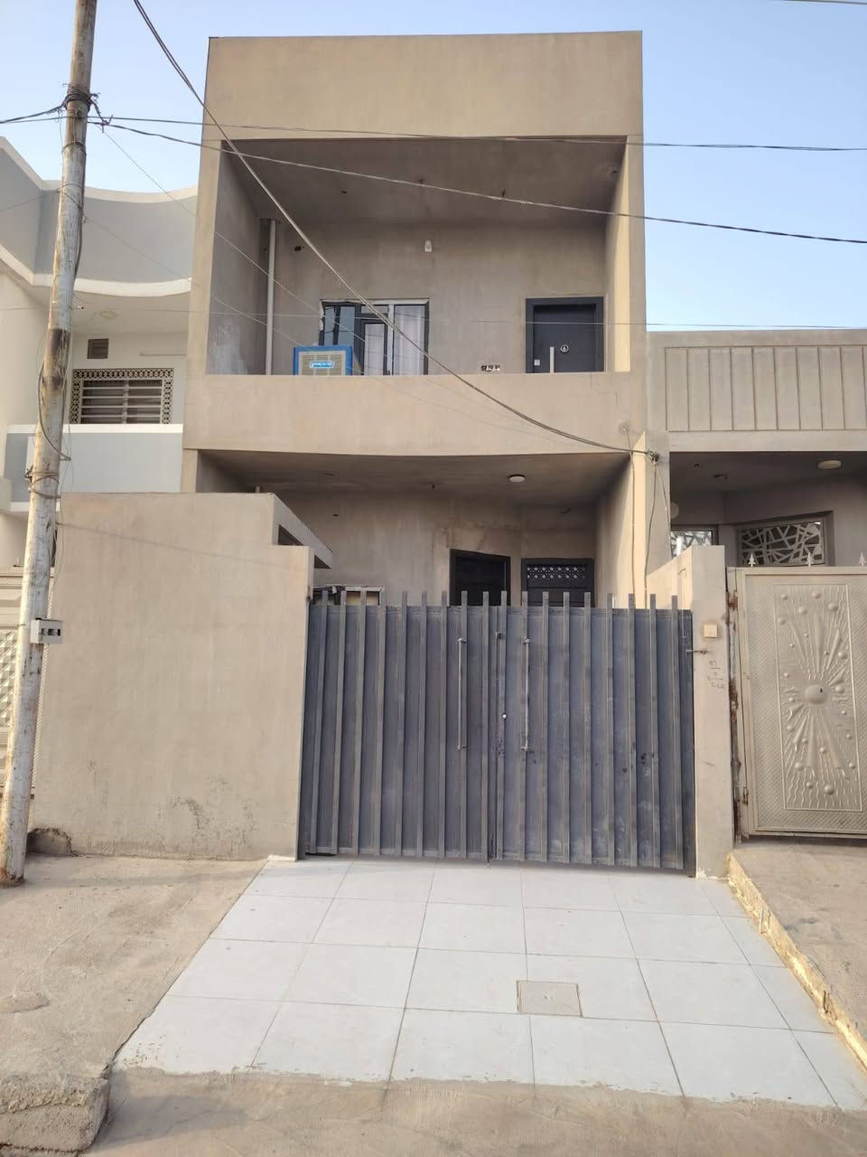 #دار للــبـيــع  طــابــو صــرف  بأسم شخص واحد

#مسـاحـة دار 100 طابقين علا شارع 20

#مـوقــع كركوك حي الأسرى قرب دور السكك

#الســعر107مليون مع مجال قابل للتفاوض مع صاحب العقار مباشر

🔴 1- التعامل يكون مع صاحب العقار الشرعي حصراً
2- المكتب  وسيط بين الطرفين ولحفظ الأجرأات القانونية والتأكد من صحة العقار قبل تسليم اي مبلغ بأشراف قانوني

للأستفسار ✅مراجعة مكتب التساهل للعقارات 🔔

📍عنوان المكتب كركوك حي العسكري قرب صيدليه طيبه 
                 الأتصال ***********📱

                             ***********📱

✅نستقبل جميع عروضاتكم السكنيه والتجاريه في كركوك 💯والترويج لها عبر الصفحه الخاصة بل مكتب
                  مكتب  التساهل للعقارات 
للأستثمار والتطوير العقاري 💯 معنا نحو الأفضل
