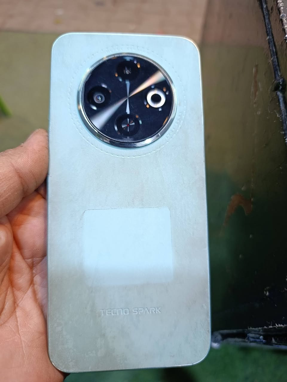 للبيع تكنو 30 الذاكره 256 رام 8 السعر 60 الف الشراي يتصل عل رقم ***********
