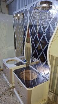 طاولة جنب السرير • عدد ٢ • مدينه الصدر