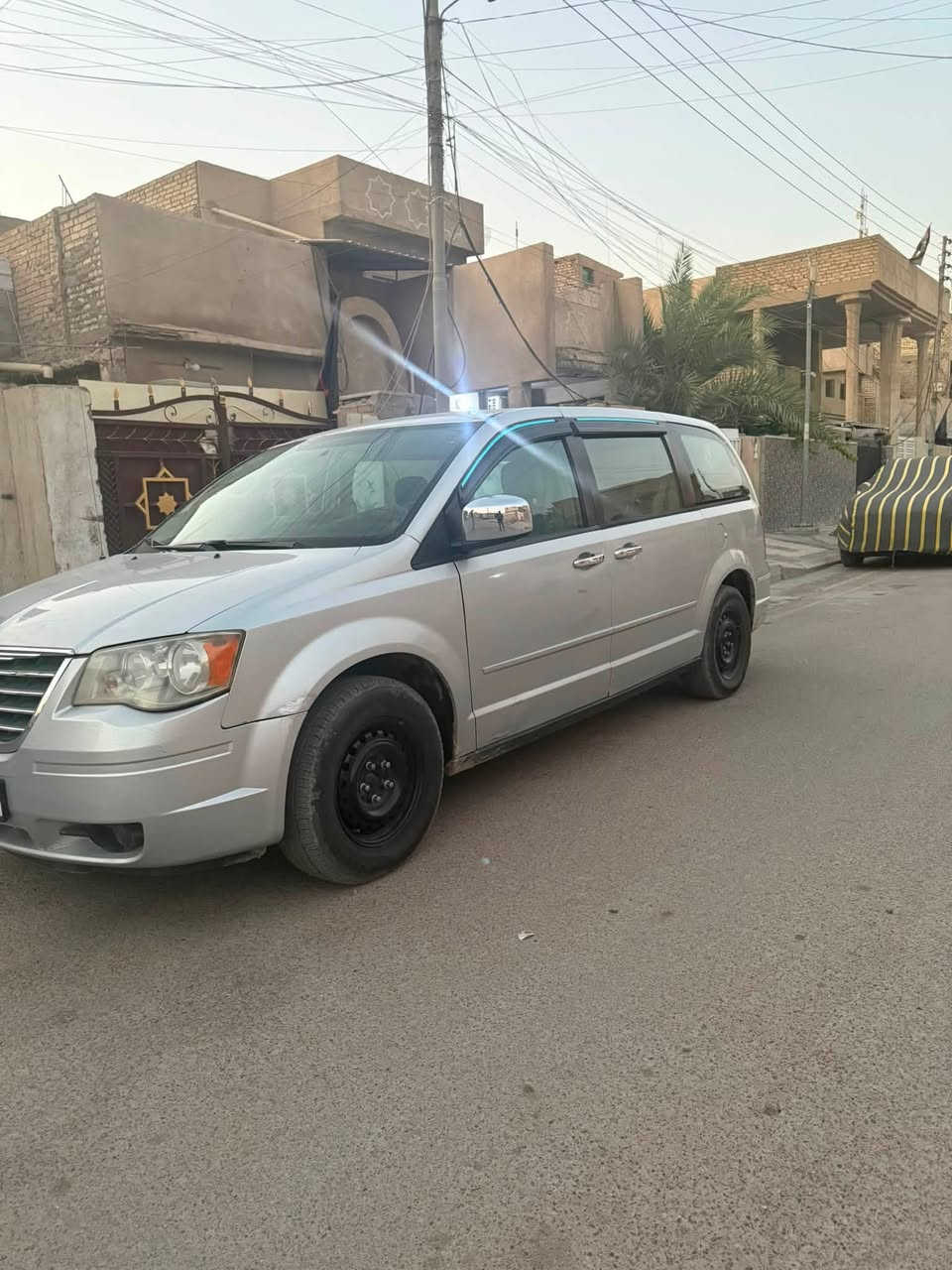🚘 للبيع 2008
✨ لون رصاصي
✨ السعر. 95

المواصفات:
✅ أبواب جانبية كهرباء
✅ باب الصندوق كهرباء
✅ كشن السائق كهرباء
✅ كشنات منفصلة (سياحي)
✅ تبريد ثلاث قطع 
✅ الجام الأمامي والخلفي كهرباء
✅ حصان بين الكشنات
✅ محرك 3.8

📌 سياره بدون حادث. مكينه كير تبريد خير من الله. 
صدر.  تخم تاير. جديد

💰 السعر: 95

📍 موقع السيارة: بغداد-تراث 

📞 للاستفسار والتواصل:

‭***********‬
