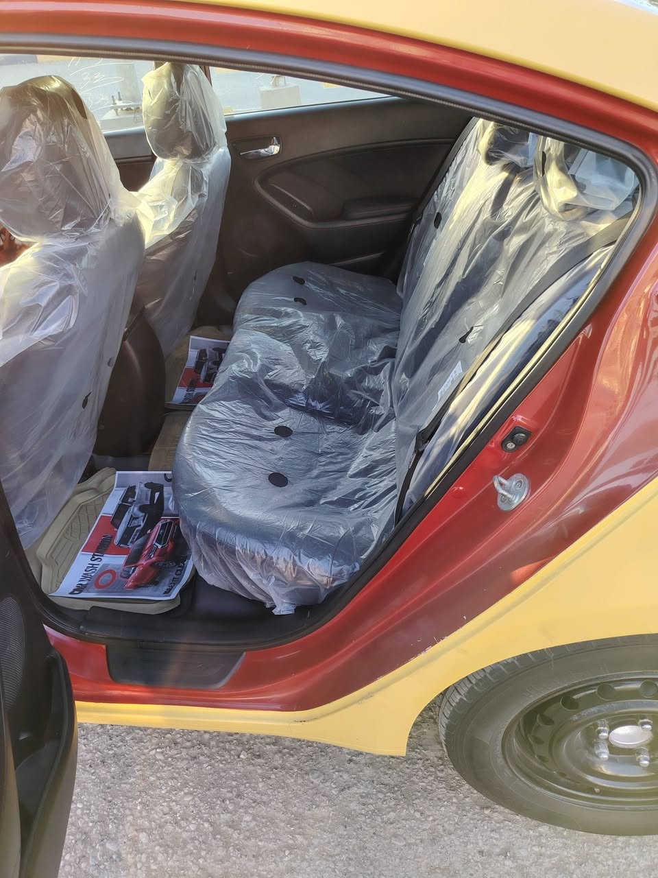 سلام عليكم عندي كيه فورتي 2015 لسياره كامله مكمله ليبل واحد وبدون داخل اول صبغهه ئلهه مكاني ديالى بعقوبه لسعر ١٠٠وتفاصيل أكثر عله الرقم ***********
