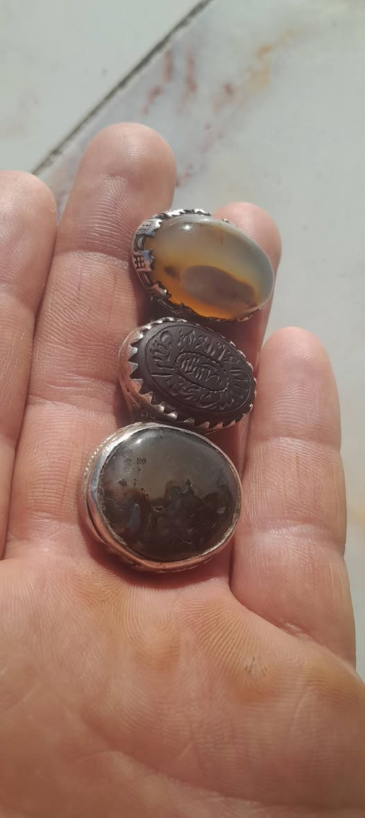 سلام عليكم.٣قطع مرتبه شجري. شفه مخطوط.سليماني صياغه فول جمال شلع ١٠٠.توصيل ضمان الرصيد.بصرة


**إذا كنت صاحب هذا الإعلان وتريد حذفه لأي سبب، رجاءا أرسل رسالة إلى الدعم الفني**