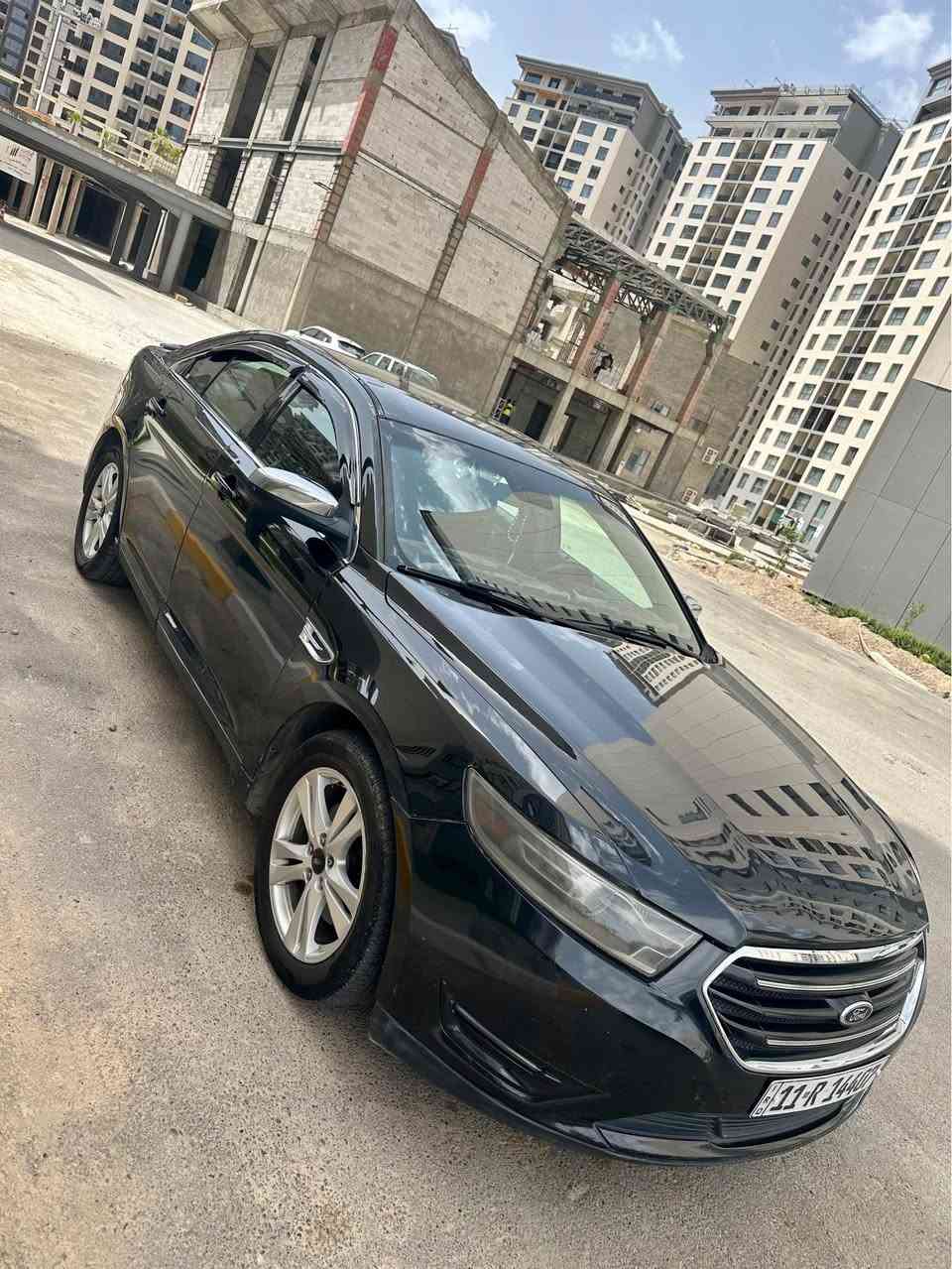 فورد تورس ٢٠١٣ sel 
للبيع فقط 
السياره جاهزه من كلشي حدادية امامي خلفي جديد تخم تايرات جديد عليها نانو سيراميك و بولش وحمام داخلي كامل من مركز موسكو منظومة الاحتراق بالكامل جديده 
مواصفات الsel معروفه تشغيل عن بعد حساسات خلفية شاشه كبيره و شاشه اعطال الكتروينه تبريد قطعتين بحاله ممتازه رمز باب كشنات جلد كهرباء تدفئه هيتر مري كروس سرعه لايتات زينون منظومة عالي ناصي 
مكينه جديده 
جاهزه من كلشي سياره 
مكانها بغداد حي الجهاد / الاطباء 
*********** بغداد, العراق
