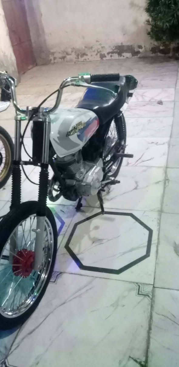 سلام عليكم دراجه لبيع تعمير كلهه بي مكينه ٢٣ مال حجز مكينه خير من الله محتاز وريد بيع 450


**إذا كنت صاحب هذا الإعلان وتريد حذفه لأي سبب، رجاءا أرسل رسالة إلى الدعم الفني**