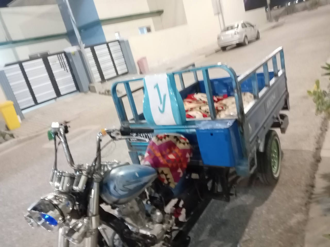 سلام عليكم ستوته امتي ار لبيع رقم اسود سنويه بيه شويه اخياس بشاصي السعر 1500 اويبه مجال حك الجيه


**إذا كنت صاحب هذا الإعلان وتريد حذفه لأي سبب، رجاءا أرسل رسالة إلى الدعم الفني**