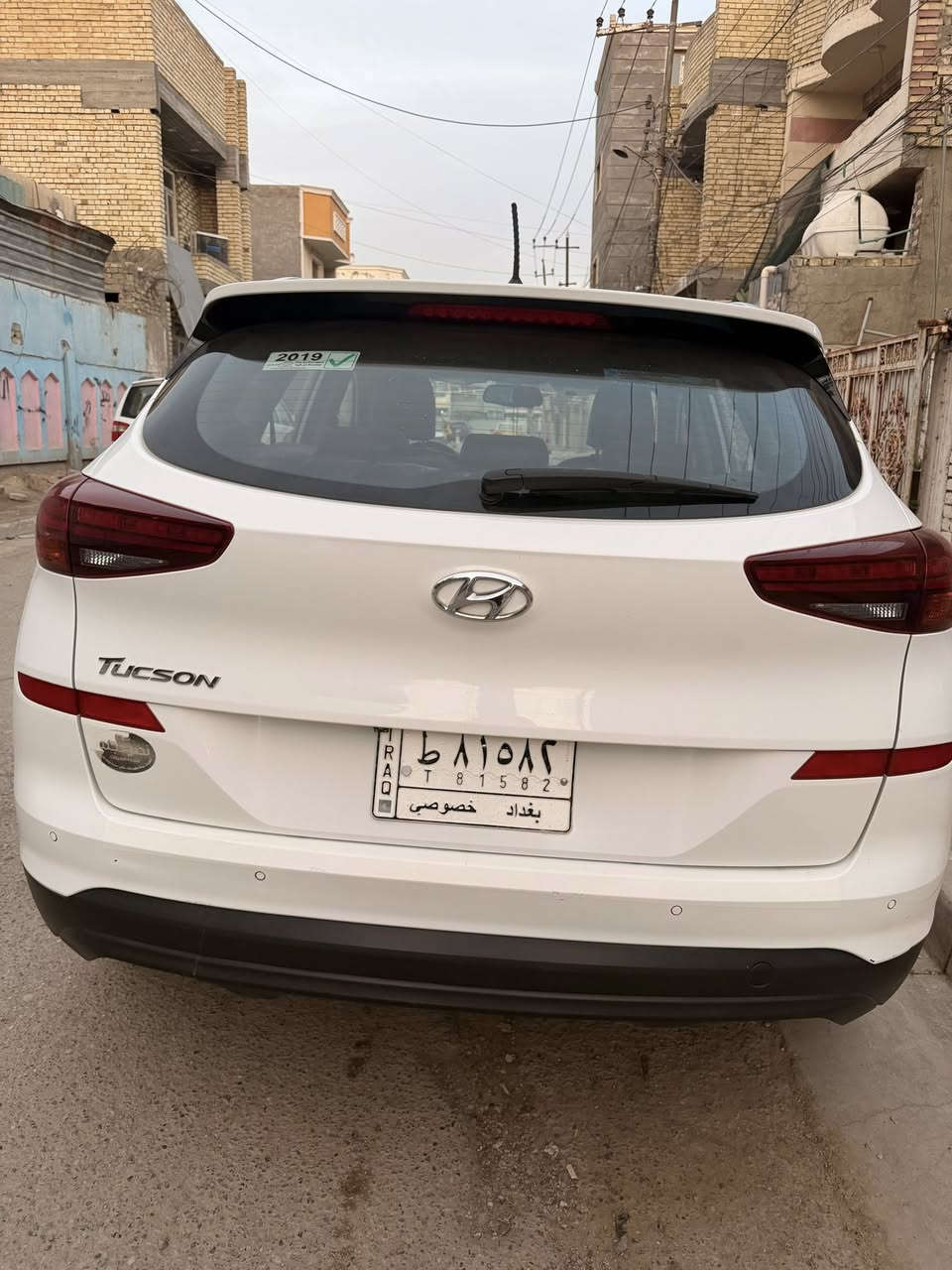 هونداي توسان 2019 خليجي
عداد 81 الف حقيقي 
محرك 4 سلندر دوش
داخل جلد
تحكم ستيرن
حساسات
بصمة تشغيل ابواب
شاشة اصلي 
اشاير بالمري 
مري شفط وترحيب عند الاقتراب 
كامره خلفيه
مقاعد 2 كهربا
داخل صاج اصلي 
يدات نيكل اصلي 
ويل كب 19 
5 عدسات
3 انظمة قيادة
دبل لد امامي ولد خلفي 
كشافات زينون
دبل ايرباك
انارة ترحيب
انارة يدات
السعر 200$
***********
