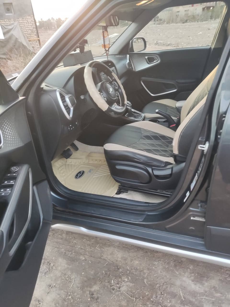 صول موديل 21 xline وارد أمريكي لون فيلي رقم بابل بأسمي  ماشيه ٦٣ كيلوو  حادثه جاملغ وبنيد وباب صبغ امريكا بدون شواصي بدون دواخل ايرباك ستيرن فقط  ويل كب 18 رادار امامي خلفي مكينه 2000 دووش 
سعر ١٤٠
بيع او مراوس


**إذا كنت صاحب هذا الإعلان وتريد حذفه لأي سبب، رجاءا أرسل رسالة إلى الدعم الفني**