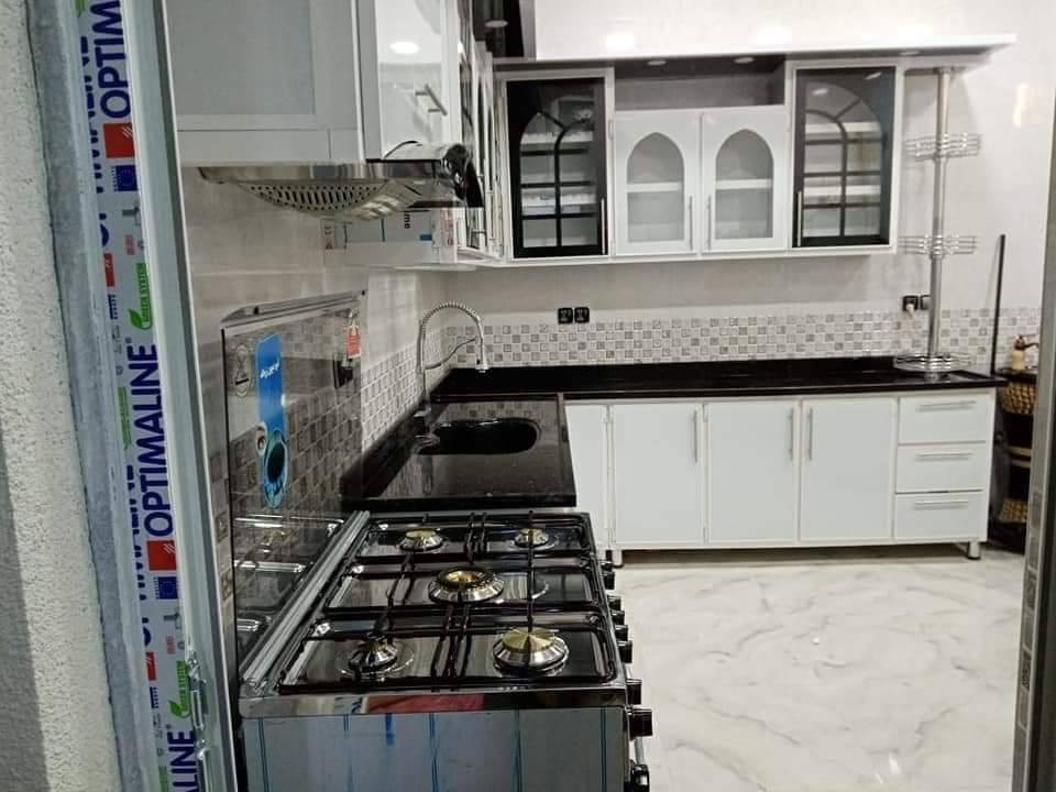 علي الشمري للمطابخ التركيه نستبدل القديم بالجديد وتصليح جميع أعمال الألمنيوم وتجديد المطابخ للاستفسار مراسله الصفحه او الاتصال على الرقم *********** متوفر واتس اب بغداد الكاظميه
