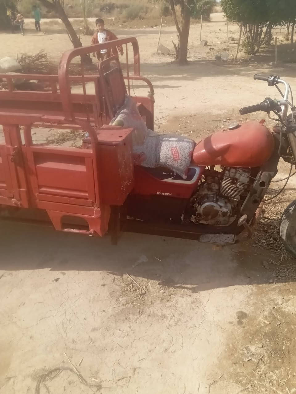 السلام عليكم ورحمه الله ستوته موديل 2010رقم للبيع فيس مامتواجد الشراي بي خير ويدلل ***********
