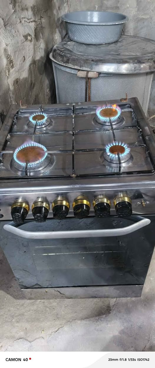 السلام عليكم طباخ فريش مصري للبيع نضيف نارة زركة شرط الفحص افران يشتغلن سوة جداحتة تشتغل السعر 80 وبي مجال العنوان كربلاء حي المهندسين مال حي العسكرية قرب كهربائيات النبراس *********** كربلاء, العراق
