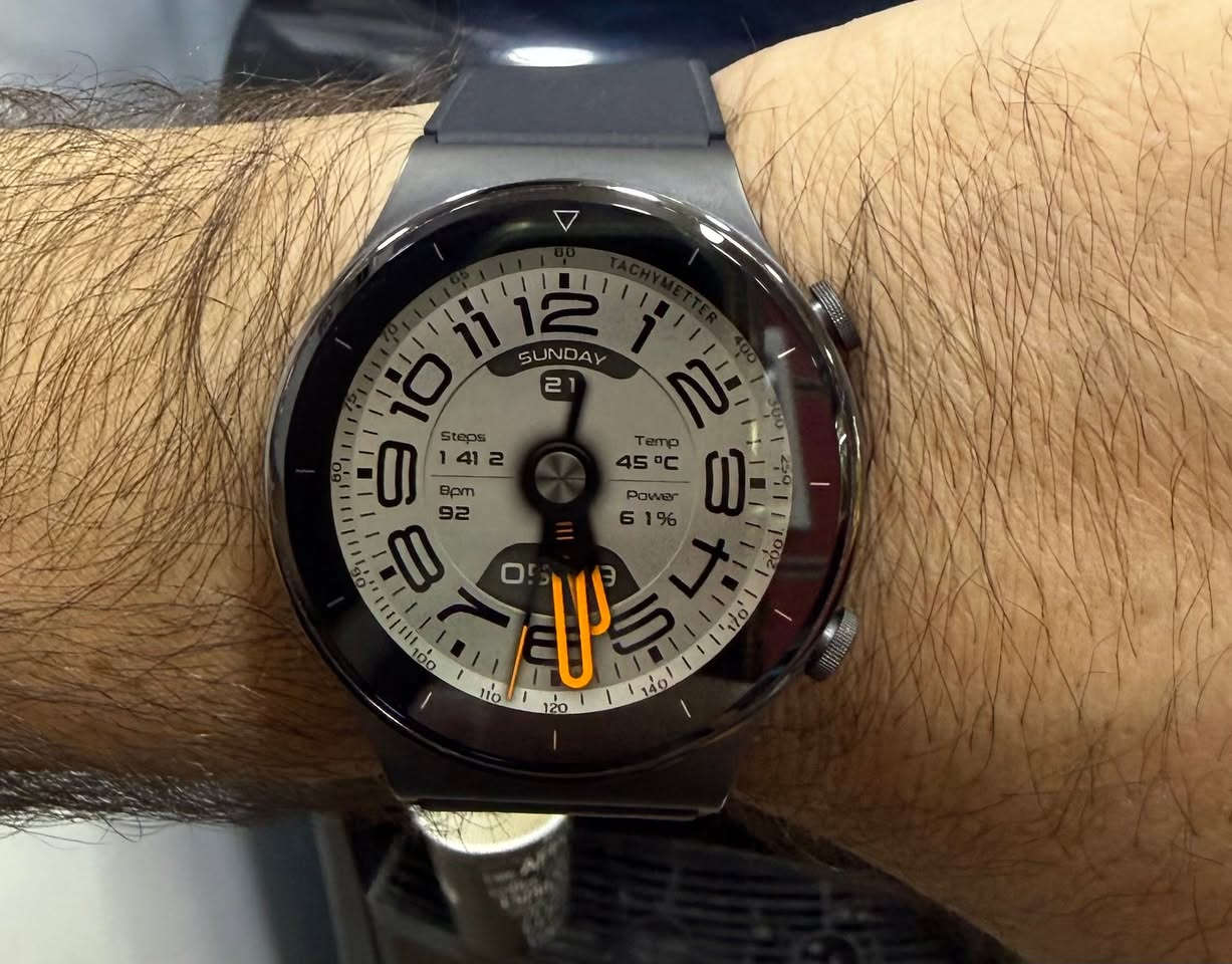 Huawei Watch GT 2 Pro للبيع
نظيفة جداً، بدون أي خدش، بطارية ممتازة، مع العلبة والشاحن الأصلي. استعمال خفيف 
السعر ادخل على الخاص


**إذا كنت صاحب هذا الإعلان وتريد حذفه لأي سبب، رجاءا أرسل رسالة إلى الدعم الفني**