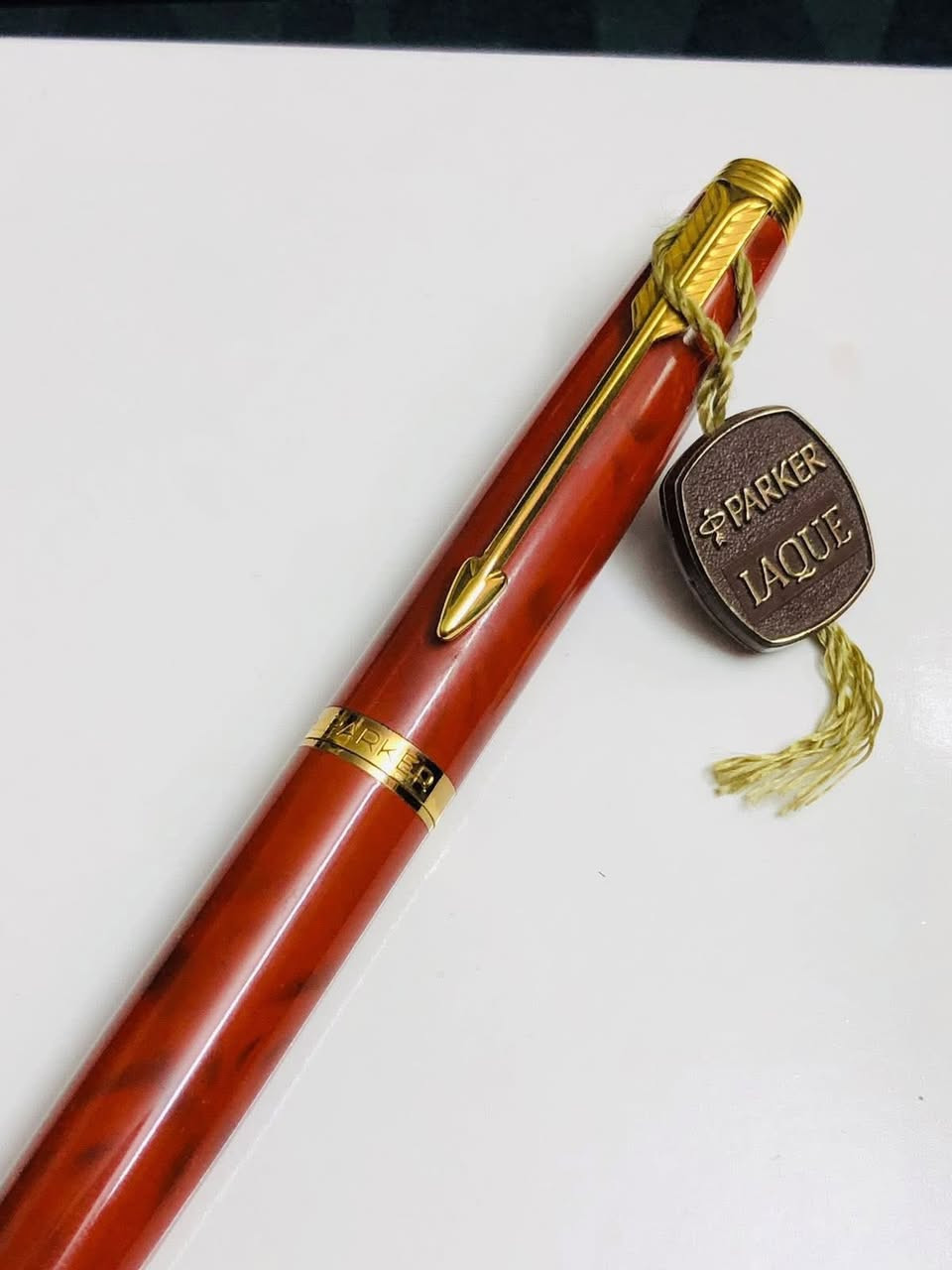 قلم باركر ٧٥  ( PARKR) حبر 
فرنسي   الصنع انتاج الثمانيات   
حجري نوادر مع تغليف الذهب  
ريشة ذهب خالص عيار ١٤   
لوك غير مستعمل حجم الريشه M  
 للاتصال ***********
