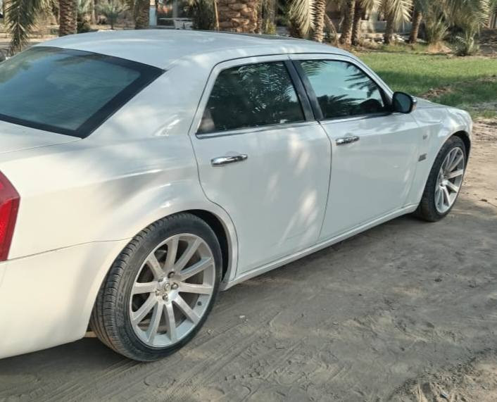 اوبما 2010رقم ابيض بطانيه متوم شمالي سياره تدفيه تبريد دزاين اس ار تي سعرها 40وبيها مجال تصل وتدلل ***********
