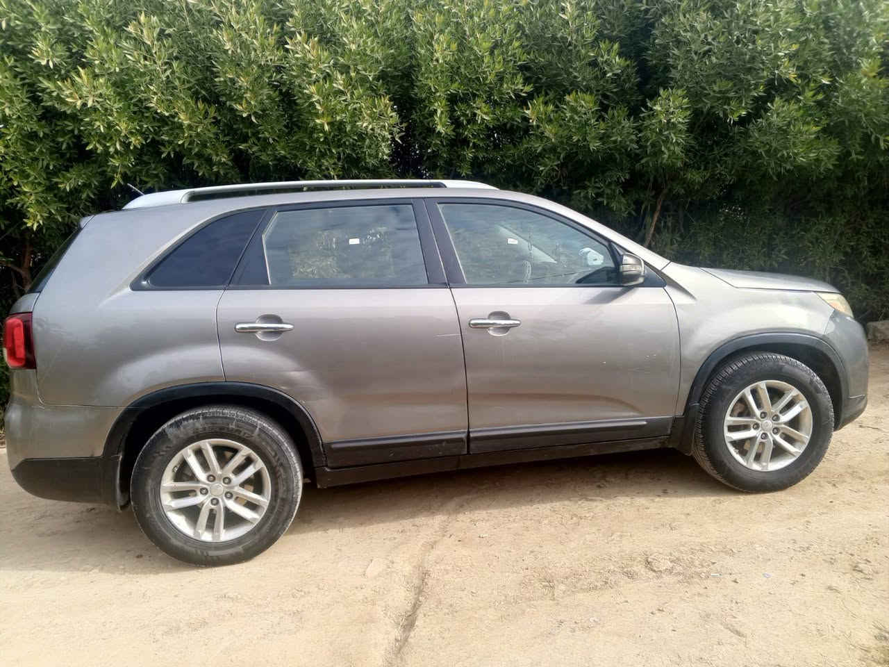 سلام عليكم بيع مستعجل
سورنتو 2014 مكينة 2400 وارد امريكي تدفئه تبريد دواخل تايرات كهربائيات كلهه جاهزه وحلوه بيهه قطعتين  الجاملق الامامي بالخشم والجهه اليسره تريشه الي جوه البوب طاخات برصيف  سونار موجود رقمهه بغداد انكليزي سنويه ل2028 تحويل ثاني يوم السعر  130 وبيهه مجال 

هاتف.           ***********    بي واتساب 

 الهاتف الثاني.   ***********
