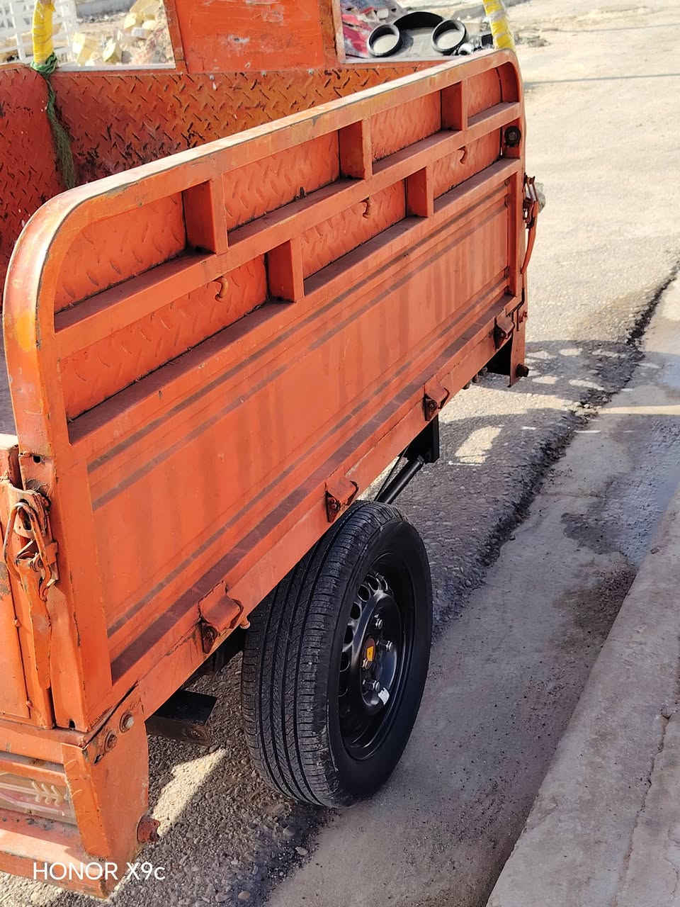 عمي سلام عليكم ستوته ايفان لبيع اوراق ستوته مكفوله من دعاميه لدعاميه ول سعر1550وبيه مجال هاذ رقمي *********** 👋
