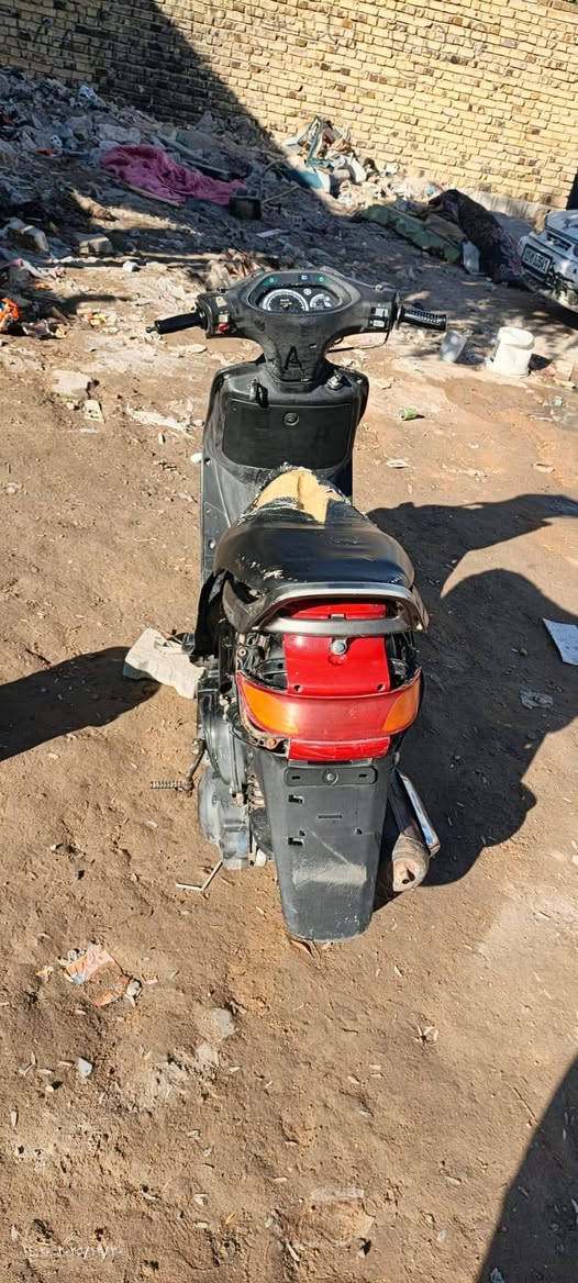 سلام عليكم دراجة البيع شغاله كهربيت مكينه نعمه مفتوحه مكان كوفه السعر 250وبيه مجال اتصل عليه رقم***********خاص مفتوح
