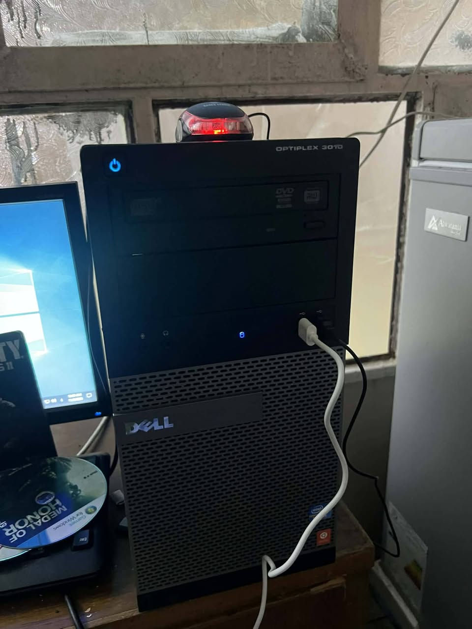 كيس ديل للبيع
موصفات
كرت شاشه خارجي موضح بل صور
معالج i3 جيل ثاني
رام 4GB
مشغل عليه
black ops 1
black ops 2
fery cry 2
pes 2014
call of duty 4
كل العاب تشتغل بسلاسه فول
طبعا تجيك كامل ويه شاشه و ماوس وكيبورد
مع اقراص العاب هديه


**إذا كنت صاحب هذا الإعلان وتريد حذفه لأي سبب، رجاءا أرسل رسالة إلى الدعم الفني**