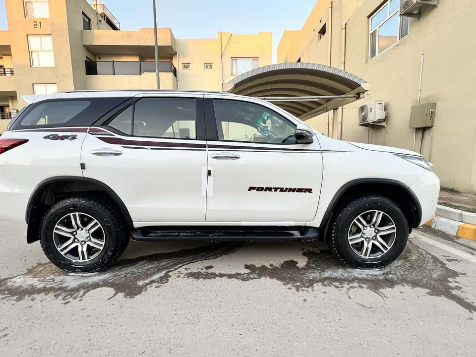 تيوتا فور جنال 2020رقمً بغداد بسمي مكينه 2700مكفولة كفاله عام بيع ومراوس حسب القناعة
مكينه كير شرط على وضع الشركه 

ماشيه 61 k

تخم تاير بالجيس هستوه مشدوش بيها 

حداديه شرط شركه 

3قطع تبريد 

7راكب 

حساسات كامله 

مثبت سرعه 

شاشه جبيره

السعر 255 وبيها مجال قليل  

بيع ومراوس حسب القناعه 

مكانها بغداد بسماية 

***********
