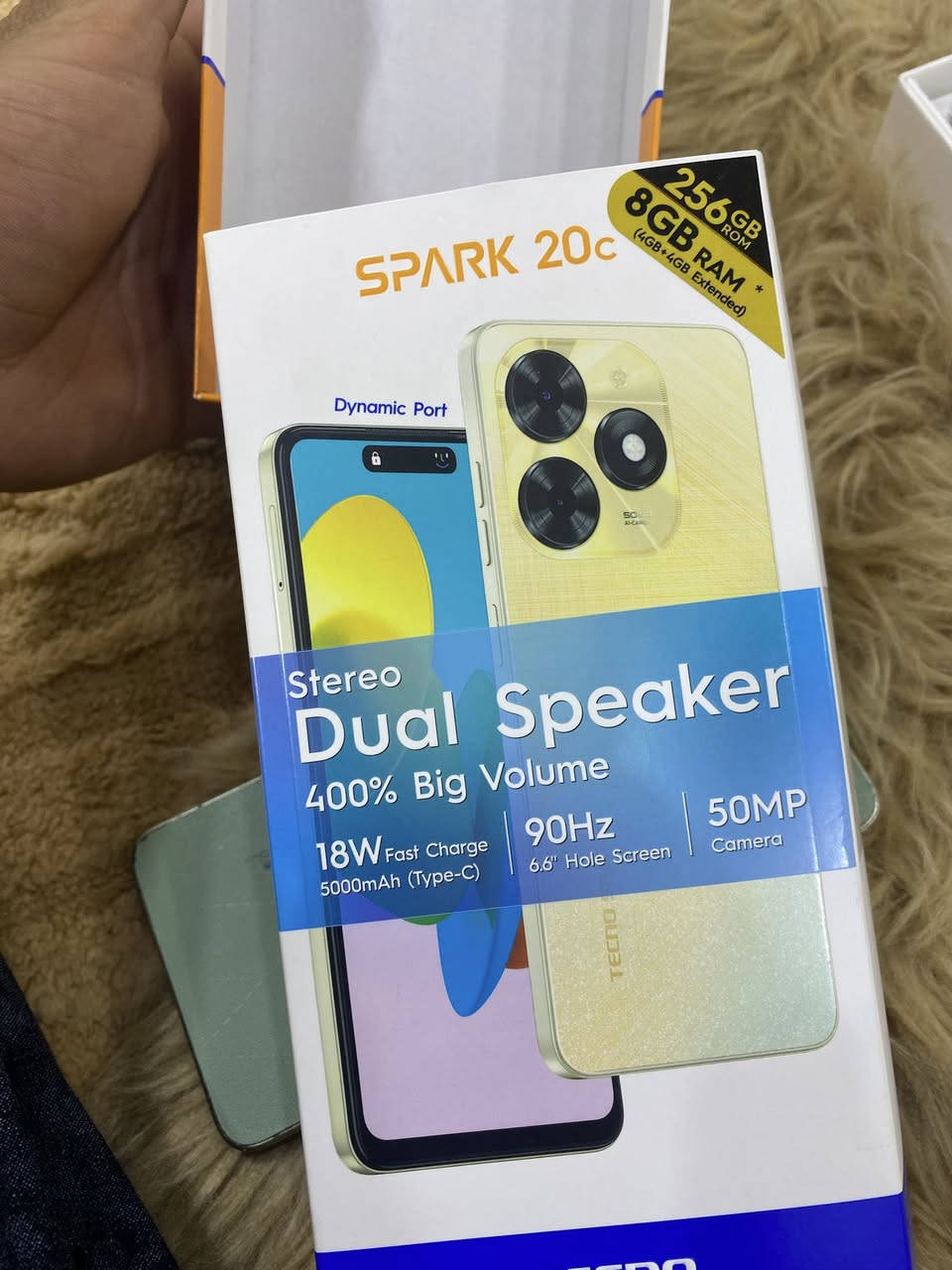 السلام عليكم شباب عندي جهاز نضيف وبعده جديد كامل ملحقات الجهاز شريحتين يعني دبل شريحه ذاكره مالته 256جهاز نضيف شوفت عينك وسعره 100وبي مجال قليل مكاني البصره حي الشهداء توصيل ماعندي رقمي ***********
