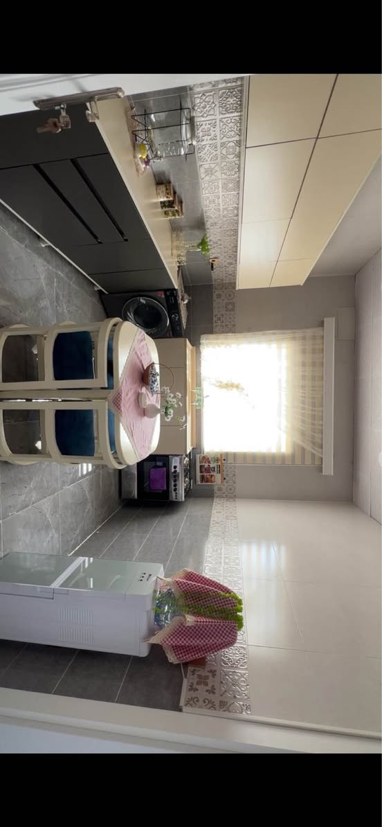 السلام عليكم قبل شهرين اخطت هذا الكاونتر ب 900 الف هسه اريده ب 700 لان راح اتحول لغير بيت 
3 امتار وسنك مترونص 
كركوك حي النصر كركوك, العراق


**إذا كنت صاحب هذا الإعلان وتريد حذفه لأي سبب، رجاءا أرسل رسالة إلى الدعم الفني**