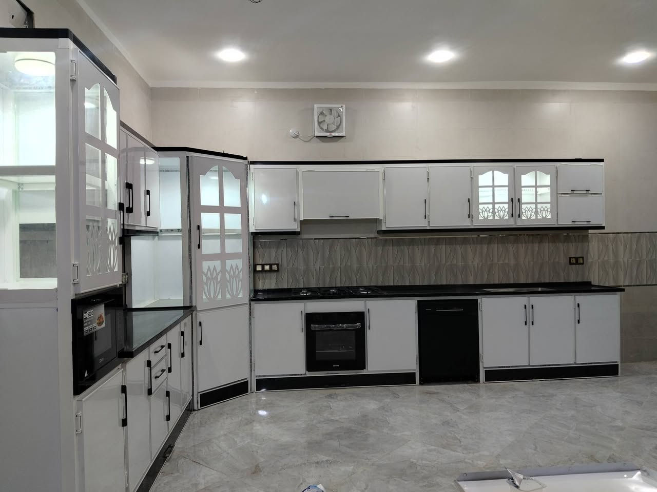 يعلن معمل الكرار يستقبل الكاونترات القديمه تبديلها بالجديد مع الفرق  ينشر اليكم كل ماهو جديد من كاونترات ومحجرات تركيا درجه اولئ وشبابيك بي في سي مستعدون تجهيز كافة الطلابات حسب طلب زبون يوجد نضام قصاد ***********. ***********وتساب
