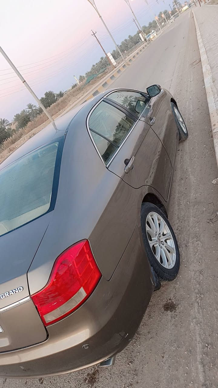 للبيع
سلام عليكم 
سياره امكراند 2013 c8
محرك متسيوبيشي 2500 لا تبخير لا تنقيص كير مكفول ترايك وين ما تريد
السيارة بدون ضربه بيها بارد بمكانين وصبغ ٣ قطع اثر جراد بس 
سلايت جام طكتين
اربعة جامات اوتو
مقاعد جلد
بردة خلفية بلادية
تحكم بمرايات  
كامره خلفيه
شاشه حساس خلفي
تبريد ثلج قطعتين

كير +محرك فول وين ما تريد ترايك 
تبريد شغال+تدفئة شغال
تايرات نظيفات سياره تخبل 

رقم جديد
سنوية جديدة

السيارة شرط التحويل

المكان بغداد المشاهده

السعر (75) وبيها مجال 

*********** بي واتساب هم
