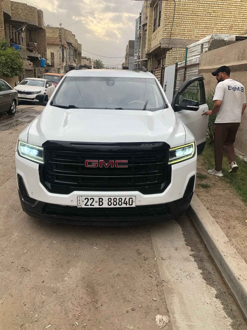 جمسي اكاديا sle موديل ٢٠٢١ فوول مواصفات ٧ راكب تبريد ثلاث قطع كشنات تدفئه المكينه ٣٦٠٠ تحويل ثاني يوم بأسمي السياره لا كردي ولا شي 
السياره مصبوغه حزام عدا قبق الجنطه والقماره بيها مكانات صبغ الصبغ للجماليه الحداديه وكير ومكينه بحاله جيده بيع او مراوس للاستفسار الاتصال على الرقم فقط مكلف بلنشر .
السعر 160$. بيه مجال 
***********
