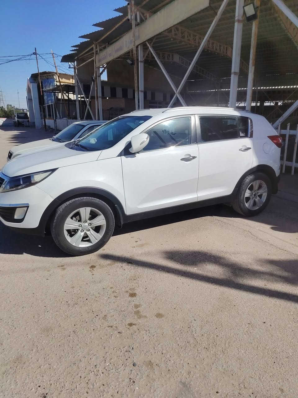 السلام عليكم
كيا سبورتج مديل 2011 السياره مكفوله ماعدا بل جاملغ الأمام بارد ثلاث اصابع سياره نضيفه جدا كير ومكينه كفاله عامه السعر خاص ***********
