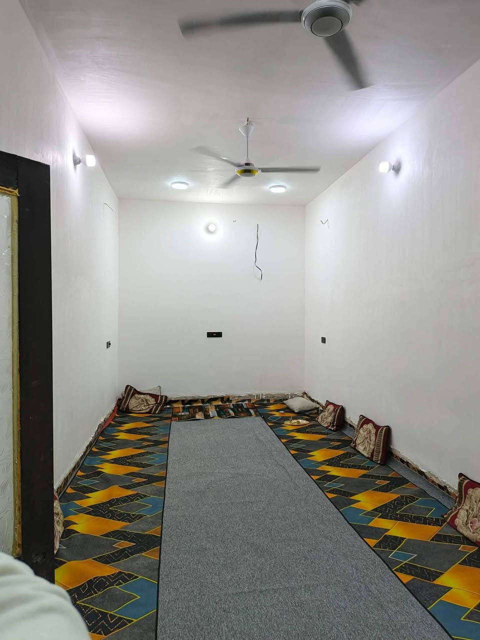 بيت للبيع مساحة 150 + فضله  150 زراعي سند25 كامل خدمات من كهرباء ماء انترنيت  ضوئي مولد سحب المكان حي الأمين الثاني قرب جامع الإمام موسى الكاظم السعر تواصل على الخاص
***********
@
