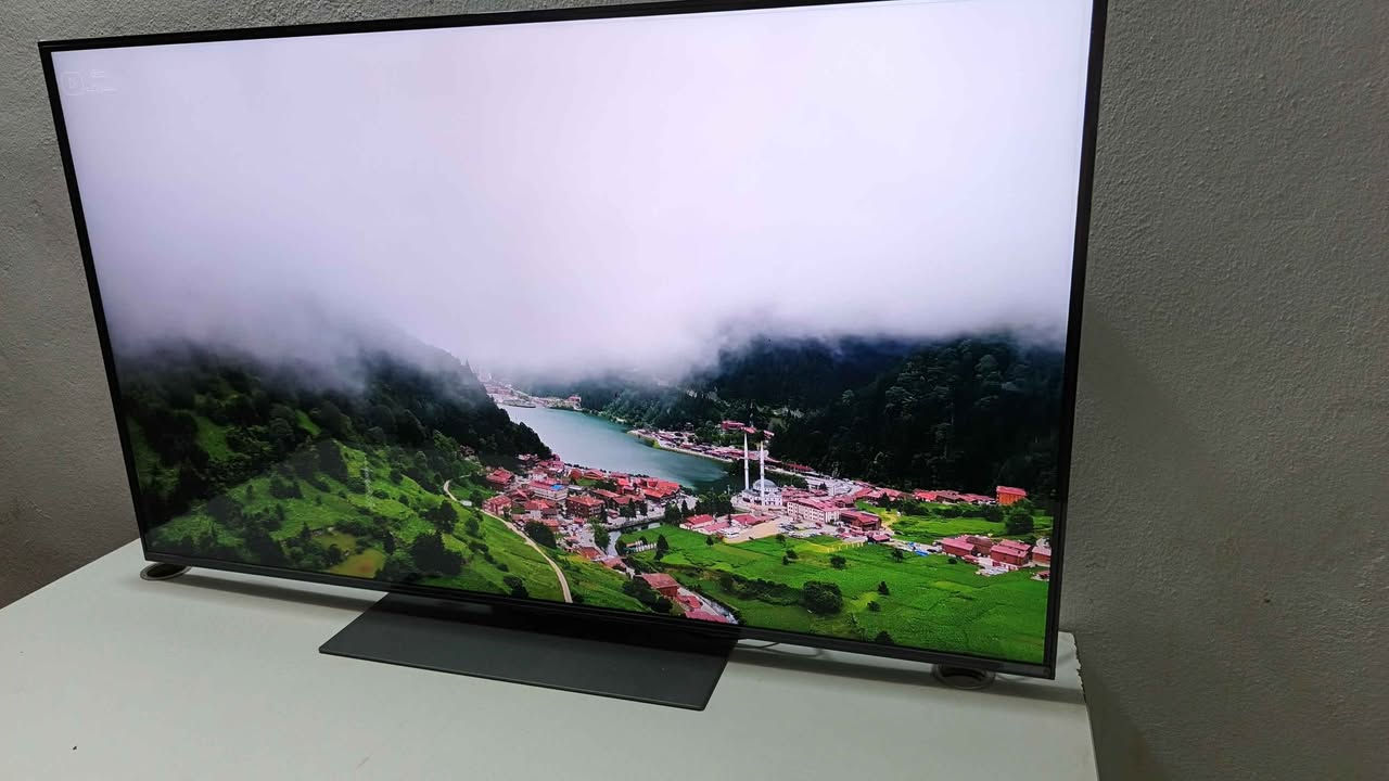 Lg qned86 
حجم 55
120hz
Mini led
مكاني نجف شاشة كلش نظيفة أخت الجديدة 
بعدة النايلون بيه 
وهذا رقمي *********** النجف, العراق
