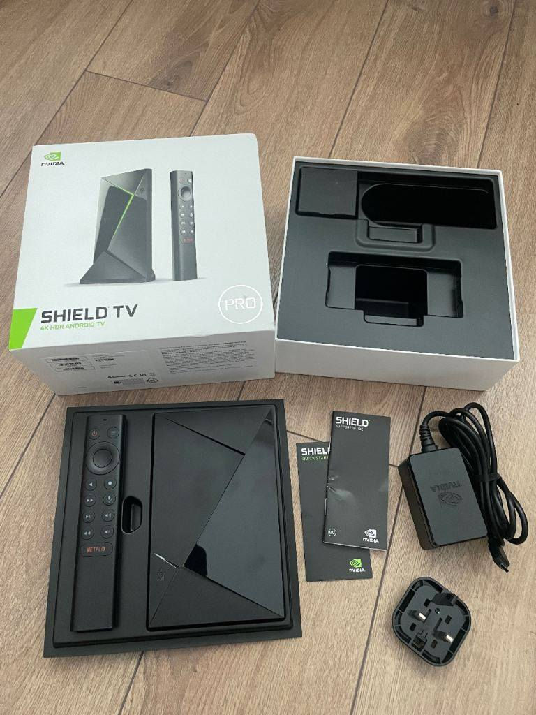 📺 NVIDIA SHIELD TV Pro - أقوى جهاز ترفيهي منزلي 🚀
إذا كنت تبحث عن الأداء الأعلى والاستقرار التام، فإن Shield TV Pro هو الخيار الأول لمحترفي البث والألعاب.
💡 أبرز المواصفات التقنية:
• المعالج: NVIDIA Tegra X1+ أسرع بنسبة 25% من الجيل السابق.
• الدقة: دعم كامل لـ 4K HDR مع تقنية ترقية الصورة المتقدمة بالذكاء الاصطناعي (AI Upscaling).
• الصوت والصورة: يدعم Dolby Vision HDR و Dolby Atmos لتجربة سينمائية متكاملة.
• الذاكرة: رام 3 جيجابايت مع مساحة تخزين 16 جيجابايت (قابلة للتوسيع عبر USB).
• النظام: يعمل بنظام Android TV الرسمي مع دعم كامل لمتجر Google Play.
• الألعاب: دعم خدمة الألعاب السحابية GeForce NOW وتحويل الجهاز لمنصة ألعاب قوية.
🔥 المميزات الإضافية:
✅ منافذ USB 3.0: لتوصيل هاردسك خارجي أو وحدات تحكم.
✅ Plex Media Server: الجهاز يعمل كخادم ميديا متكامل (Built-in).
✅ التحكم الصوتي: دعم كامل لمساعد جوجل الصوتي (Google Assistant) و Alexa.
✅ ريموت متطور: إضاءة خلفية للأزرار، مستشعر حركة، وخاصية البحث عن الريموت عند ضياعه.
الجهاز / مستعمل بحالة ممتازة)
,للحجز والاستفسار التواصل معي على ماسنجر


**إذا كنت صاحب هذا الإعلان وتريد حذفه لأي سبب، رجاءا أرسل رسالة إلى الدعم الفني**