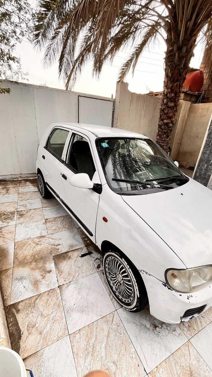 سازوكي التو 2009 رقم مميز بيع او مراوس سياره خير من الله مكينه كير حلوات غير الدهن والبانزين ما صارف عليهة تحويل ثاني يوم كهربائيات كلهة شغاله من الطول للطول نكره سلف بكل وقت 4 سلندر محرك 1600 بيهة نقوصات بسيطه سعر 35 او مراوس
